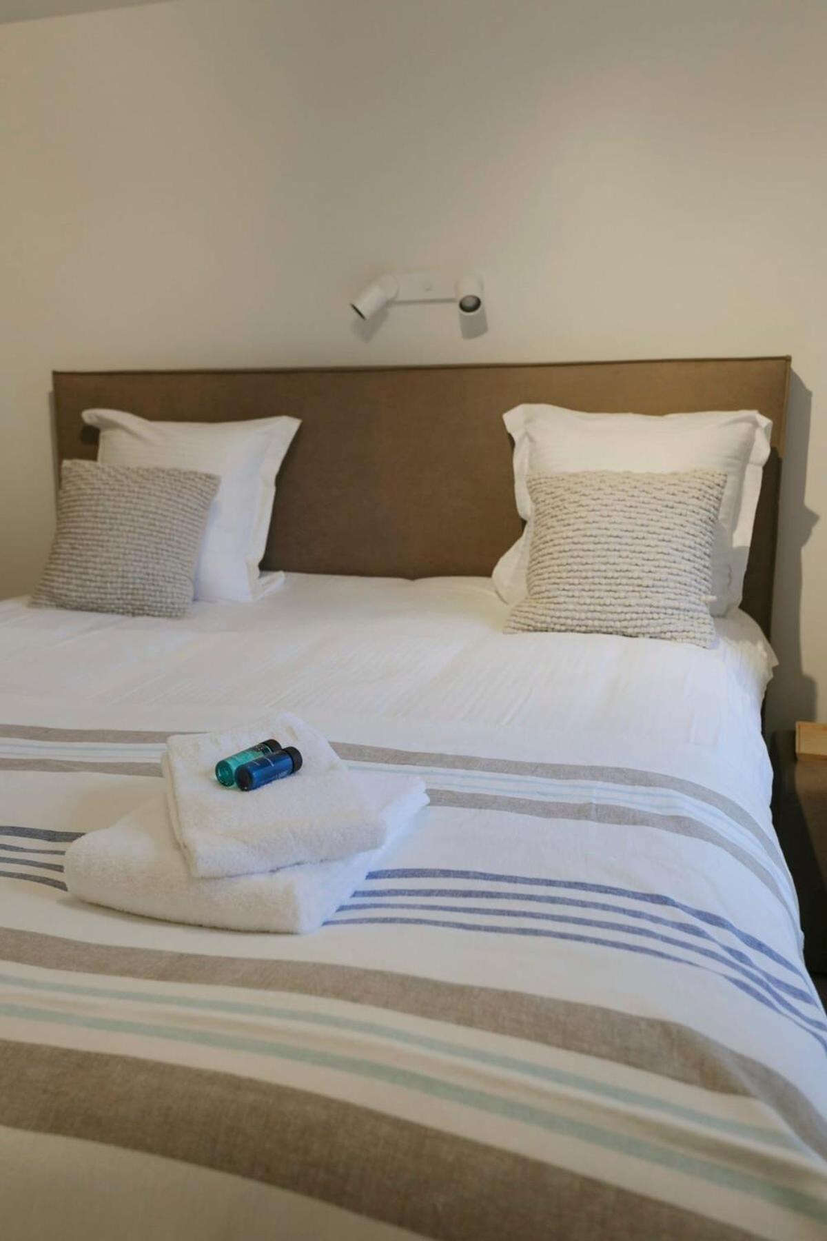 Huswell - Stunning Apartment At The Beachfront Of De Haan Exteriör bild